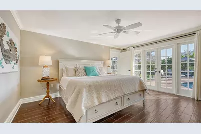 5165 Sandy Cove Avenue, Siesta Key, FL 34242 - Photo 27