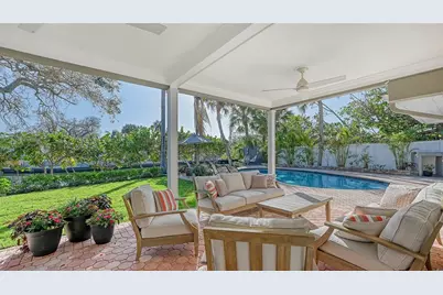 5165 Sandy Cove Avenue, Siesta Key, FL 34242 - Photo 33