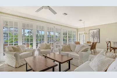 5165 Sandy Cove Avenue, Siesta Key, FL 34242 - Photo 11