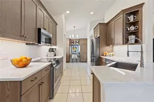 4108 65th Pl E, Sarasota, FL 34243 - Photo 7