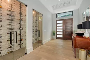 1421 N Lake Shore Dr, Sarasota, FL 34231 - Photo 3