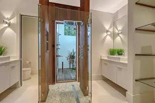 1421 N Lake Shore Dr, Sarasota, FL 34231 - Photo 21