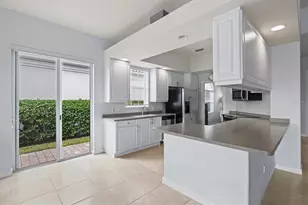 5973 Roseto Pl, Sarasota, FL 34238 - Photo 9