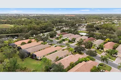 7423 Wexford Court, Lakewood Ranch, FL 34202 - Photo 65