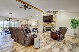 560 Oakford Rd, Sarasota, FL 34240 - Photo 13