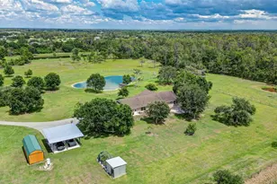 560 Oakford Rd, Sarasota, FL 34240 - Photo 9