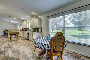 560 Oakford Rd, Sarasota, FL 34240 - Photo 23