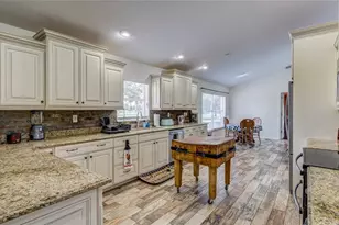 560 Oakford Rd, Sarasota, FL 34240 - Photo 19