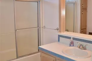 8476 Imperial Cir, Palmetto, FL 34221 - Photo 15