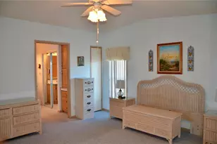 8476 Imperial Cir, Palmetto, FL 34221 - Photo 11