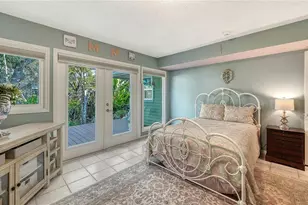 1042 N Casey Key Rd, Osprey, FL 34229 - Photo 31