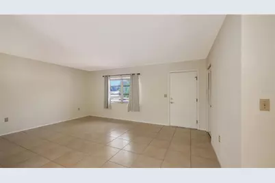 2637 Java Plum Avenue, Sarasota, FL 34232 - Photo 7