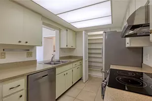 2637 Java Plum Ave, Sarasota, FL 34232 - Photo 11