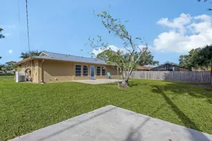2637 Java Plum Ave, Sarasota, FL 34232 - Photo 27