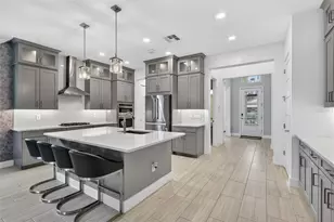 2009 6th St E, Palmetto, FL 34221 - Photo 11