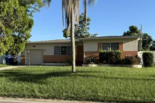3676 Abington Ave S, Saint Petersburg, FL 33711 - Photo 1
