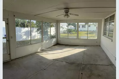 3676 Abington Avenue S, Saint Petersburg, FL 33711 - Photo 3