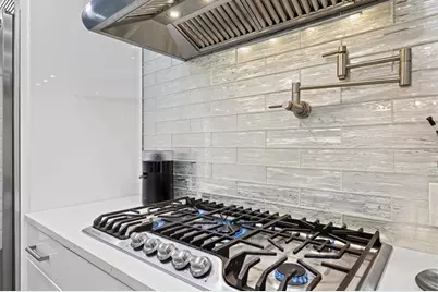 4811 Glenbrooke Drive, Sarasota, FL 34243 - Photo 23