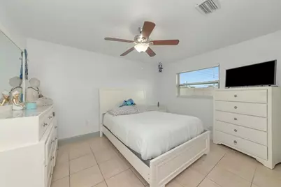 3281 Dante Drive, Sarasota, FL 34235 - Photo 19