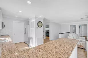 517 42nd St, Holmes Beach, FL 34217 - Photo 7