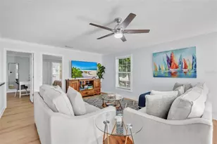 517 42nd St, Holmes Beach, FL 34217 - Photo 5