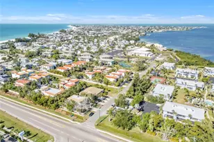 517 42nd St, Holmes Beach, FL 34217 - Photo 35