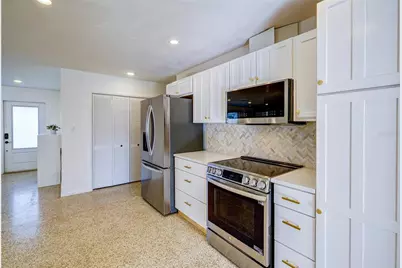 3024 Rose Street, Sarasota, FL 34239 - Photo 11