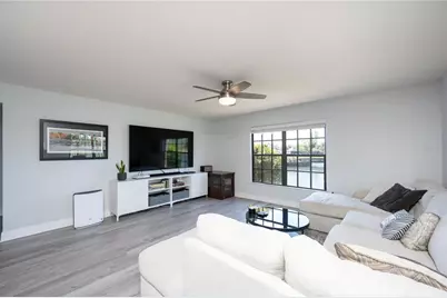 6100 Gulfport Boulevard S #117, Gulfport, FL 33707 - Photo 5