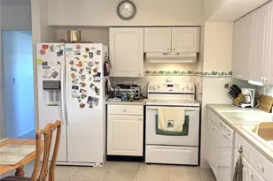 124 Matisse Circle W, Nokomis, FL 34275 - Photo 17