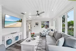 912 N Shore Dr, Anna Maria, FL 34216 - Photo 13