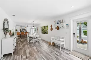 912 N Shore Dr, Anna Maria, FL 34216 - Photo 9