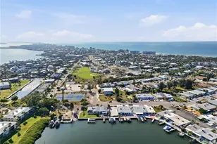 462 63rd St, Holmes Beach, FL 34217 - Photo 29