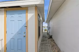 462 63rd St, Holmes Beach, FL 34217 - Photo 25