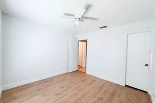 914 W Faith Cir, Bradenton, FL 34212 - Photo 25