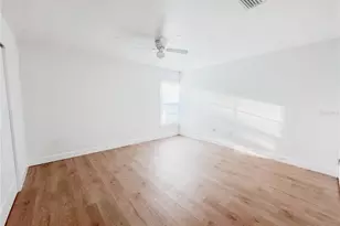 914 W Faith Cir, Bradenton, FL 34212 - Photo 17