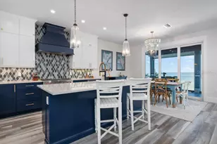 915 N Shore Dr, Anna Maria, FL 34216 - Photo 15
