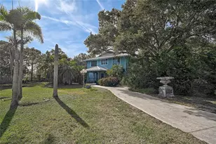 678 Faith Ave, Osprey, FL 34229 - Photo 3