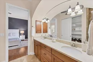 455 Nokomis Ave S, Venice, FL 34285 - Photo 25