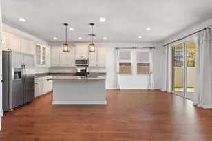 4247 Adelaar Dr, Sarasota, FL 34240 - Photo 19