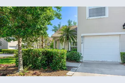 6770 Fairway Gardens Drive, Bradenton, FL 34203 - Photo 3