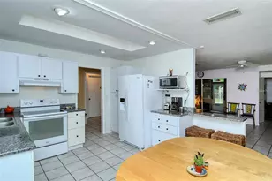 4414 Longford Dr, Sarasota, FL 34232 - Photo 3