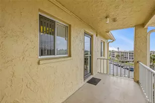 3839 Lake Bayshore Dr, Bradenton, FL 34205 - Photo 3