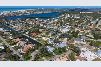 6136 Hollywood Boulevard, Sarasota, FL 34231 - Photo 3