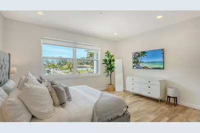 6136 Hollywood Boulevard, Sarasota, FL 34231 - Photo 13