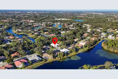 8576 Woodbriar Drive, Sarasota, FL 34238 - Photo 31