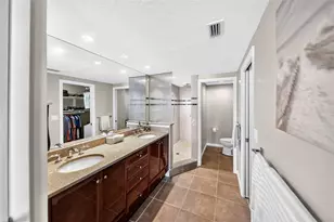 1212 Benjamin Franklin Dr, Sarasota, FL 34236 - Photo 29