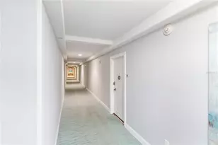 1212 Benjamin Franklin Dr, Sarasota, FL 34236 - Photo 33