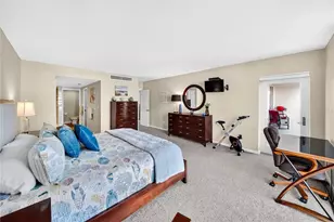 1212 Benjamin Franklin Dr, Sarasota, FL 34236 - Photo 25