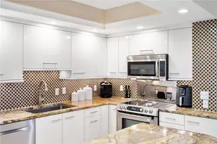 1212 Benjamin Franklin Dr, Sarasota, FL 34236 - Photo 17
