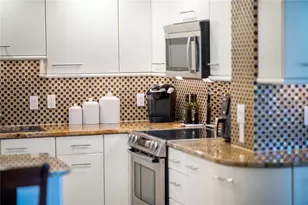 1212 Benjamin Franklin Dr, Sarasota, FL 34236 - Photo 47